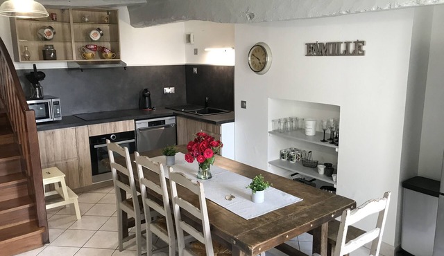 Charming stone house, 3*, quiet, close to amenities, Touraine Cottage