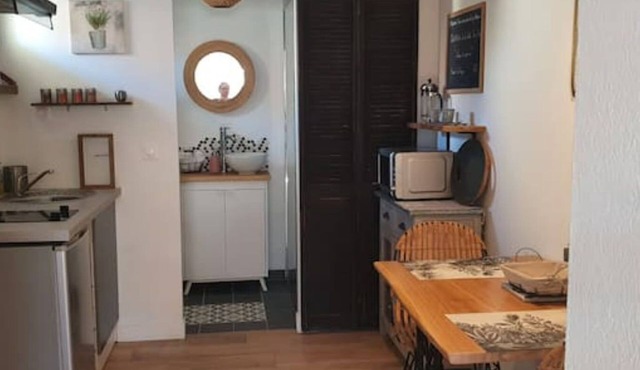 Charming studio with sofa bed
