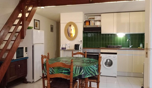 Charming Villa with Terrace, Mezzanine, 6 Sleeps, 500m from Beach - Port Leucate