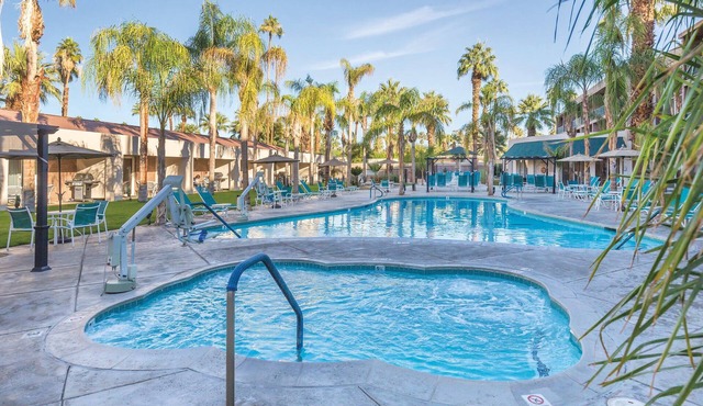 Chic 1-bedroom in Pleasant Palm Springs