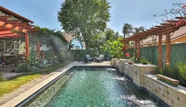 Close to Vineyards, Private Salt Water Pool, Game Area Retreat!