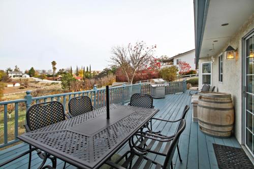 COF (Circle of Friends) House