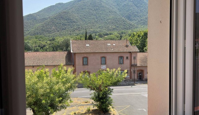 comfortable house with free nature activities nearby