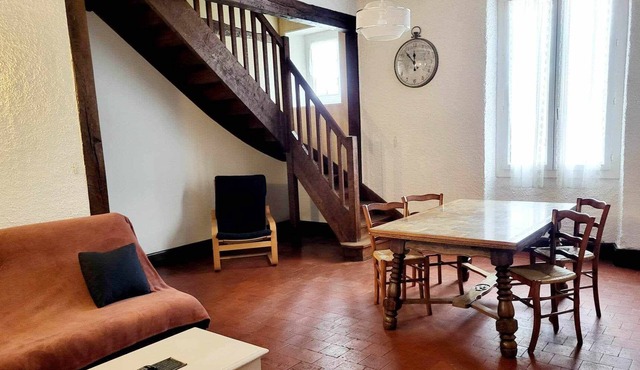 Cottage "Gîte La Grande Maison" with Private Terraces & Wi-Fi