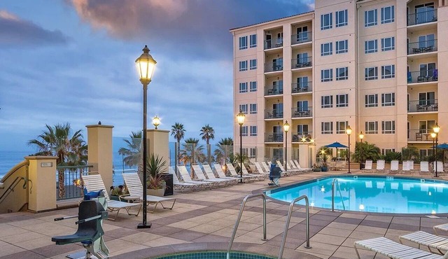 Cozy 2-bedroom resort with AC, WiFi, fitness room in marvelous Oceanside