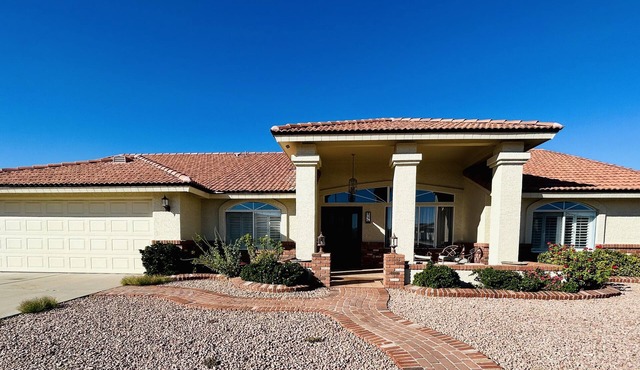 Cozy Beautiful Mesa Escape Golf King Bed Sauna Relax! 55+ Sunland Golf Community
