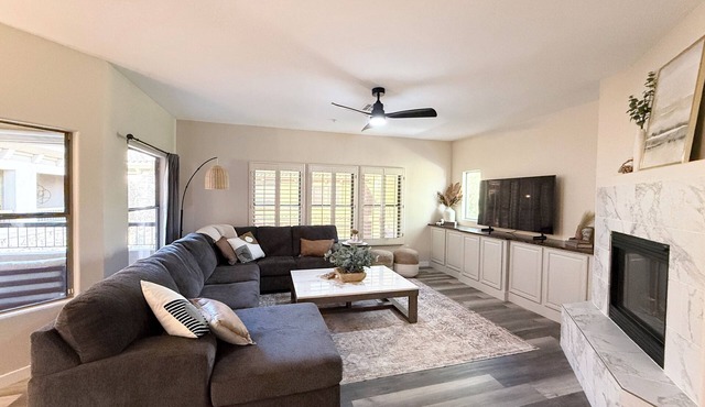 Cozy Condo in Desirable Grayhawk