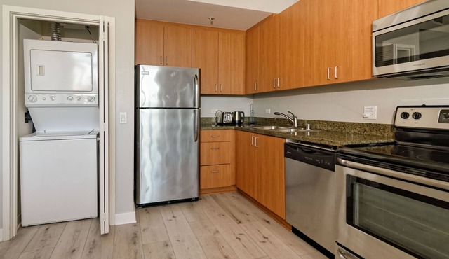 Cozy Condo in Downtown San Diego w/Free Parking
