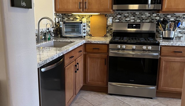 Cozy house centrally located to events and attractions.