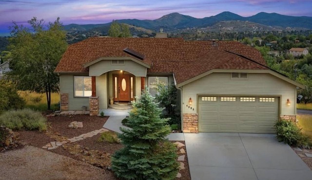 Cozy, Peaceful, Prescott Getaway