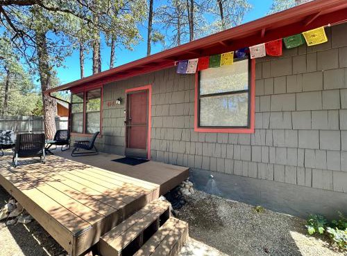 Cozy Pines Cabin in Prescott - 3bd 2ba