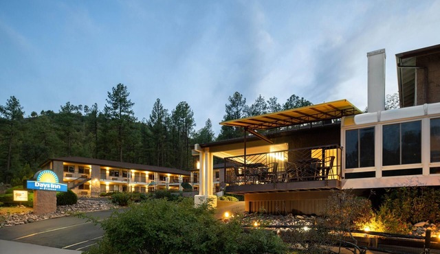 Days Inn by Wyndham Prescott