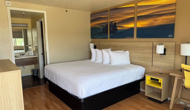 Days Inn by Wyndham Victorville/Hesperia I-15 & Palmdale Rd