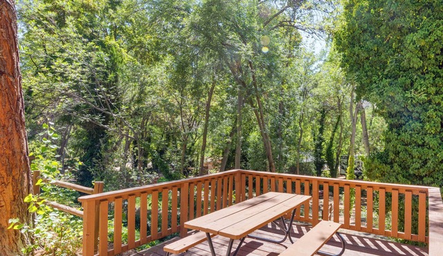 Deer Creek Cabin at KRS Campground (Cabin 1)