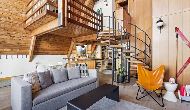 Delightful Upgraded Home in Alpine Meadows