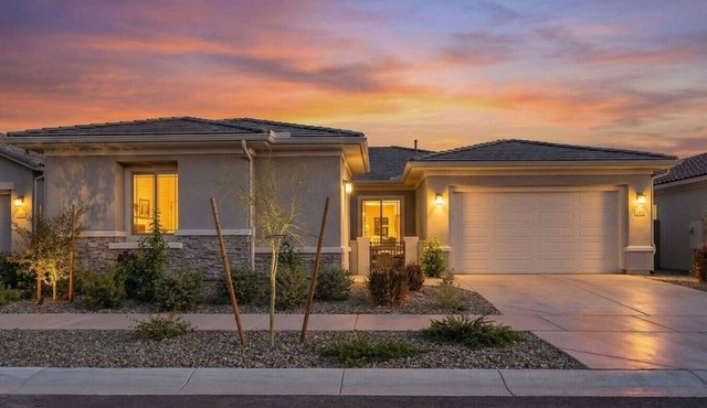 Desert Oasis | Private Ensuite & Family Friendly