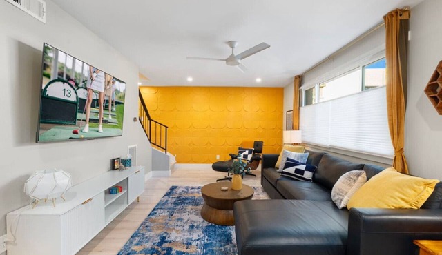 Designer Townhome w/Luxe Finishes & Bright Flair