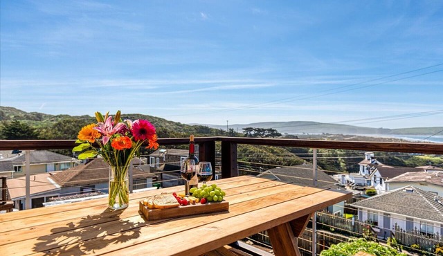 Dillon Beach 5-Star Retreat Walk to Beach Dog OK! WiFi– The Lookout