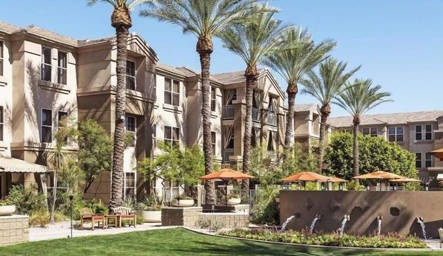Discover Ideally Located Suites in Gainey Ranch AZ w/Free Parking & Breakfast!