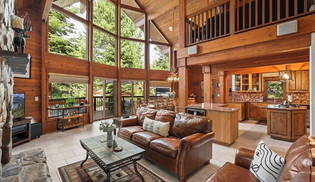 Donner Lake Retreat | Queen Suite, Games, Near Lake, Golf & Trails