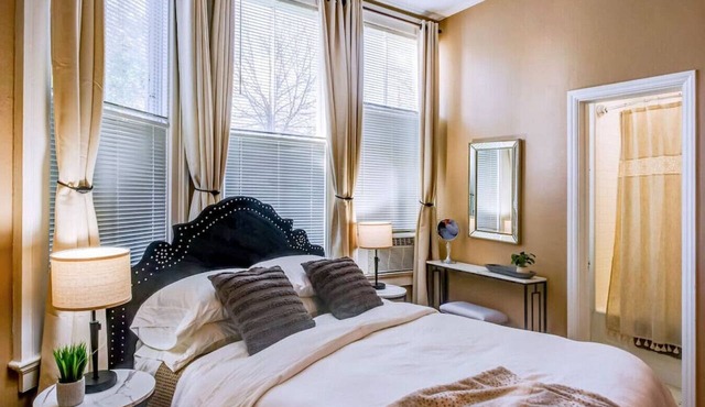Downtown Historic Apartment with Modern Flair