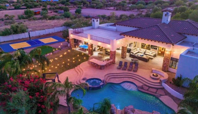 Dream Stay | Golf | Spa | Waterslide | Pickleball
