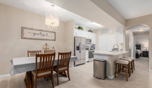 EAST MESA LUXURIOUS, FULLY FURNISHED VACATION OR SHORT TERM RENTAL