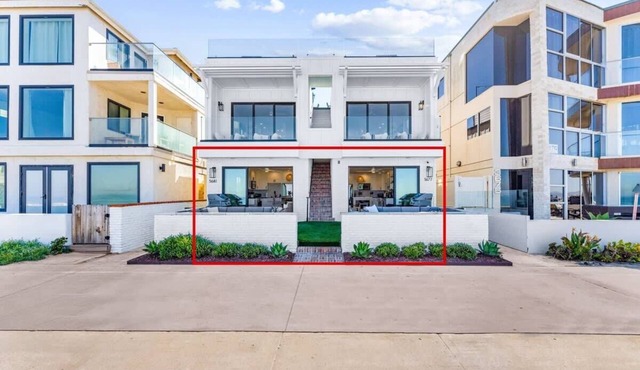 Entire Ground Beachfront Luxury Unit with Patio