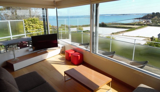 EXCEPTIONAL SEA VIEW - Villa d'Architecte Haut de Gamme*