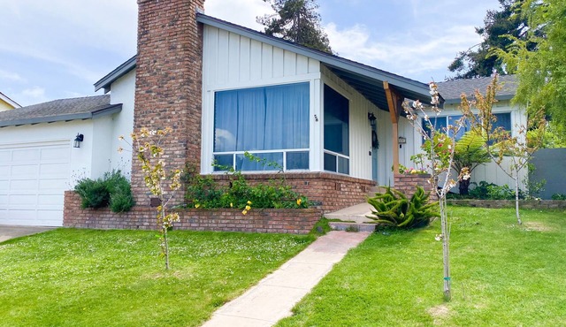 Family Friendly 3 bedroom, 2 bath Homestead located 25 minutes from Monterey