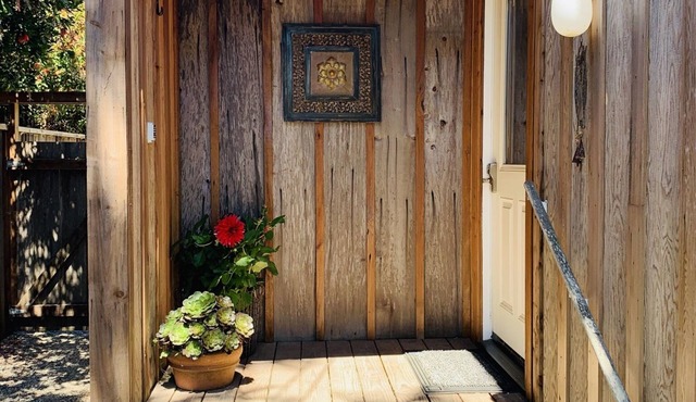 Family Friendly house close to the beach!