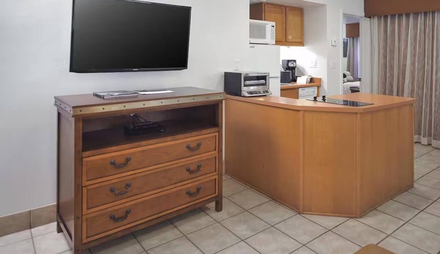 Family-Friendly Two 2BR Units with Kitchen l Wellness Center & Scenic Views
