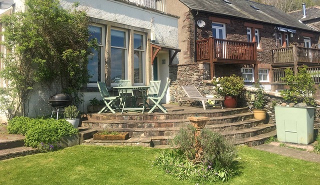 Fantastic fittings and furnishings adorn this exclusive holiday home located in an idyllic spot with
