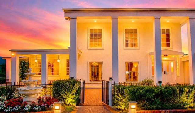 FIFA 2026 Luxury Estate Sleeps 10+ Private Shuttle to San Diego & LA Matches