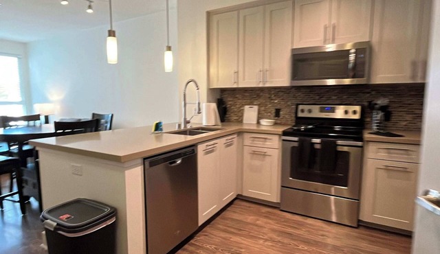 Fully Furnished 2BR in Mission Valley