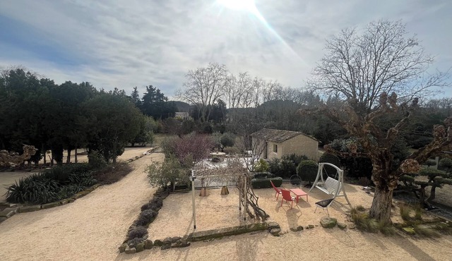 Fully renovated mazet en provence