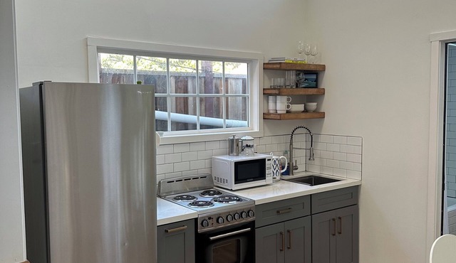 Furnished Loft Unit Near Mission Hill – Utilities Included!