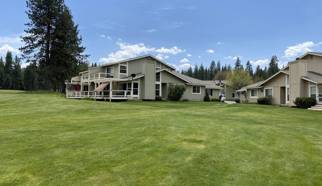 Golf Paradise Getaway - Sleeps 8!