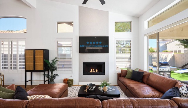 Gorgeous BRAND NEW $275K+ Remodel! 1-Story, HeatedPool, HotTub, BBQ, Putting Grn