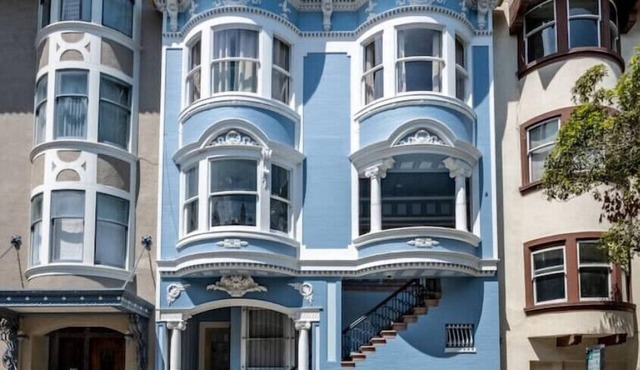 Gorgeous Large Victorian Top Flat in the heart of San Francisco