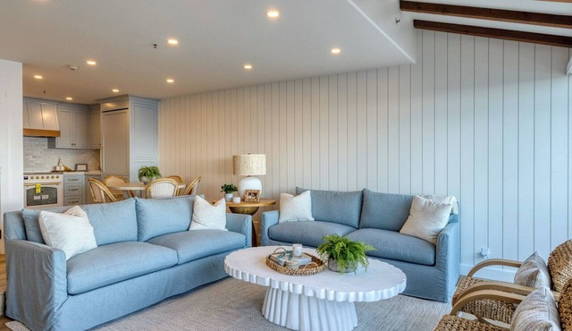 H163: Beautifully Remodeled 2bd Villa w/Views