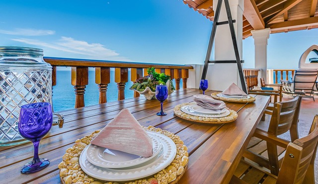 H1875: Impecably Decorated Villa + Wrap Around Balcony + Breathtaking Views - Ha