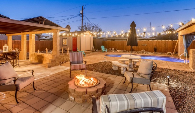 Heated pool and spa home located in the heart of Lake Havasu City