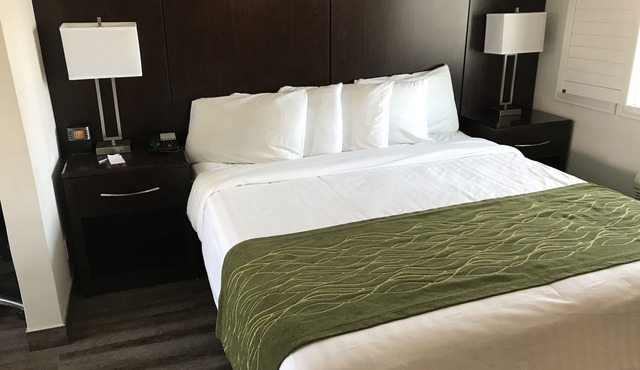 Hi View Inn & Suites