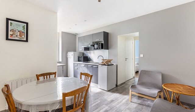 House with Terrace - Sln Holiday Home