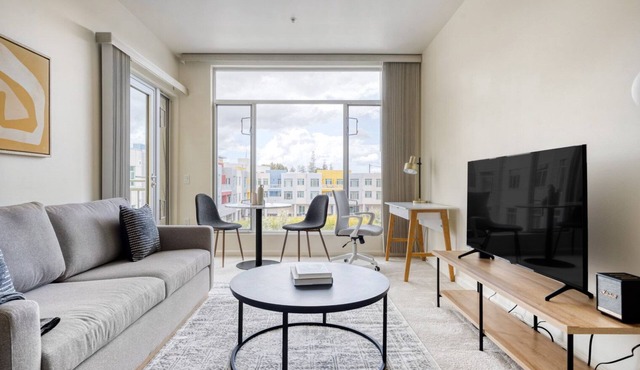 Ideal Palo Alto 2BR w/W/D, Pool & Spa, walk to Pinterest, by Blueground