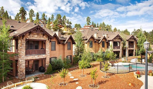 Incredible Resort - The Club at Big Bear Village!