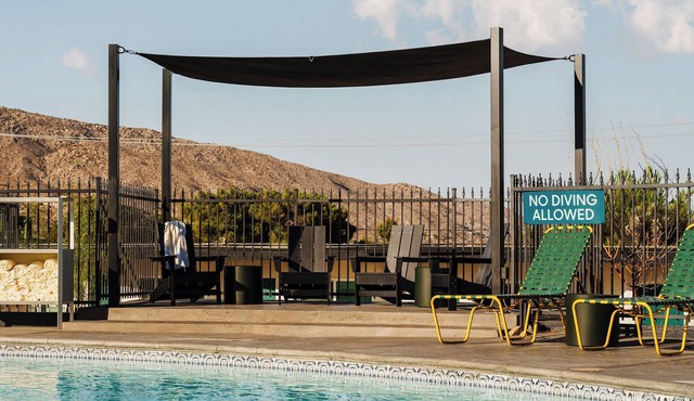 Joshua Tree | King | Coffee + Kitchen, Gear Shop, Rentals | 2 Units