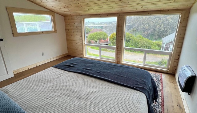 Keep it cozy at this peaceful and centrally located coastal cottage.