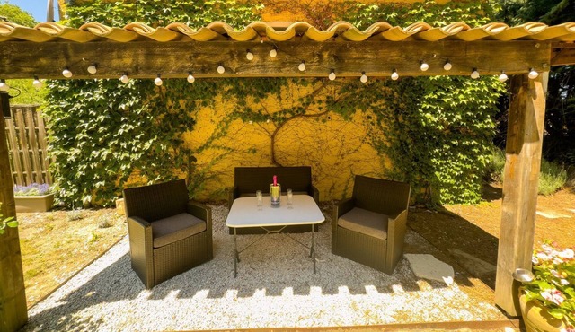 La Pinede - Five Bedroom Villa, Sleeps 11